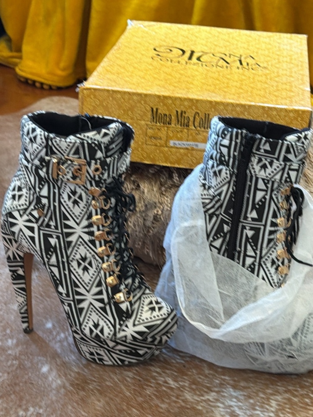 Nina Geometric Lace-Up Platform Ankle Boots - Black & White
